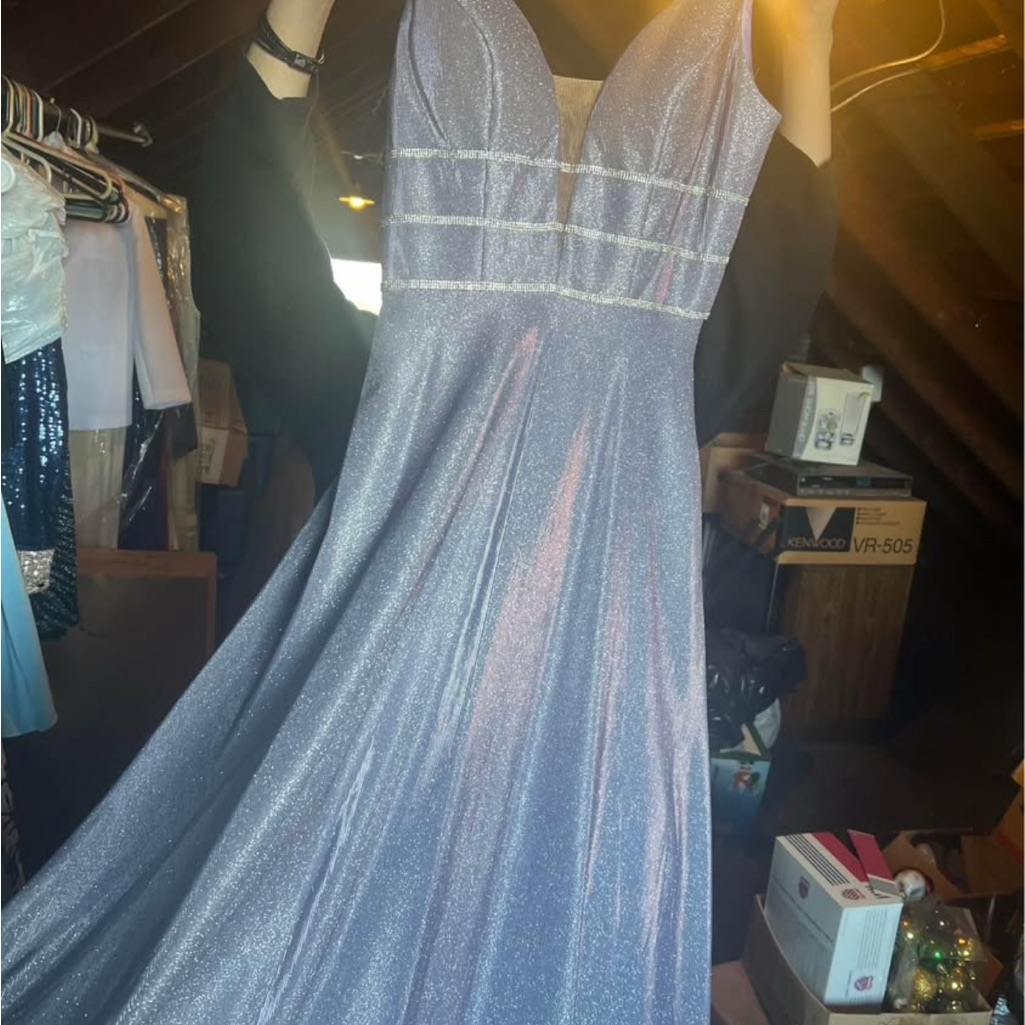 Elegant Lavender Prom Dress With Pockets